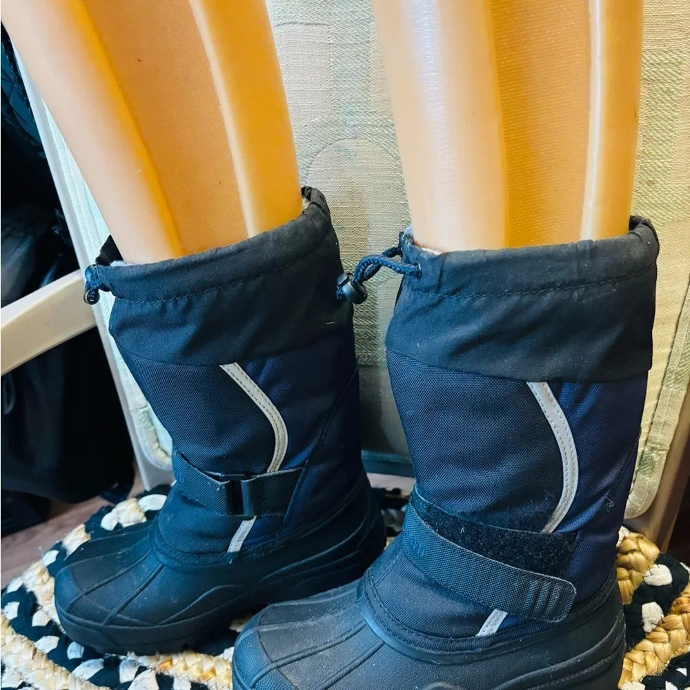 L.L. Bean Kids Black Snow Boots